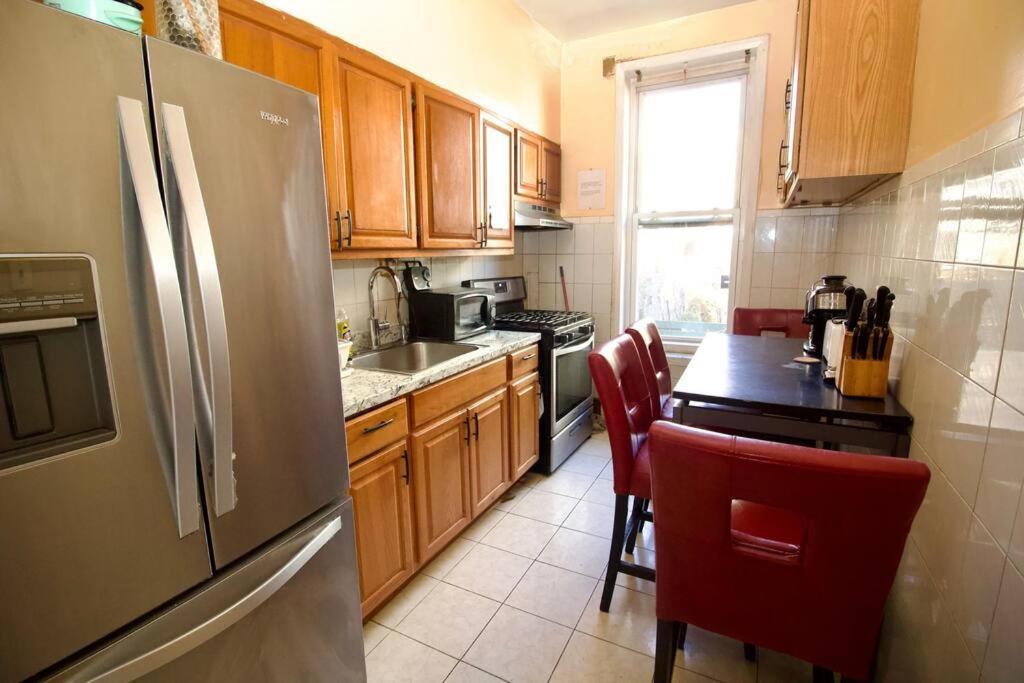 Apartment Tuk Ahoy - Sapphire 1b With Shared Spaces New York